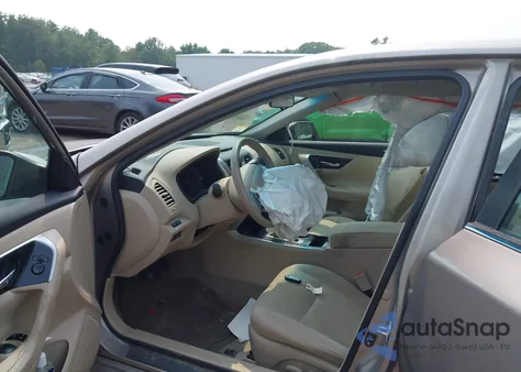 2014 Nissan Altima 2.5 S из США, поврежденный, VIN 1N4AL3AP0EC130543